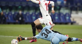 奥德里奥索拉：逆境足球星，国家队荣耀之路