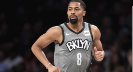 土耳其队后场新星：NBA到土耳其联赛的蜕变与关键时刻稳定表现